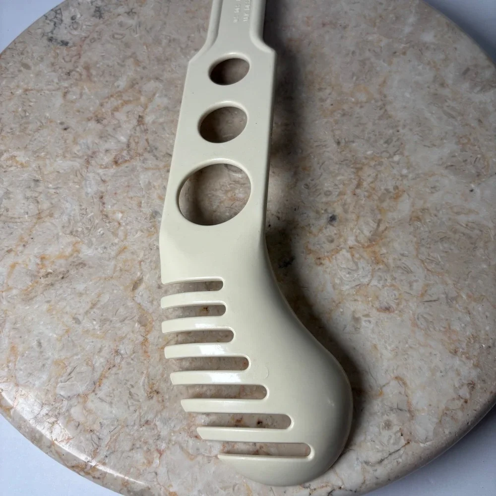 EKCO Spaghetti Server Pasta Measurer Tool Cream Plastic Vintage Hong Kong